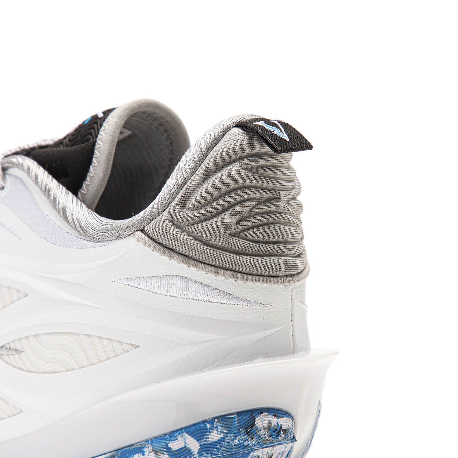 Wade 808 5 Ultra V2 "Sky Vault" - Image 13